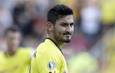 Ilkay Guendogan là cầu thủ 'hot' nhất trong TTCN mùa Đông